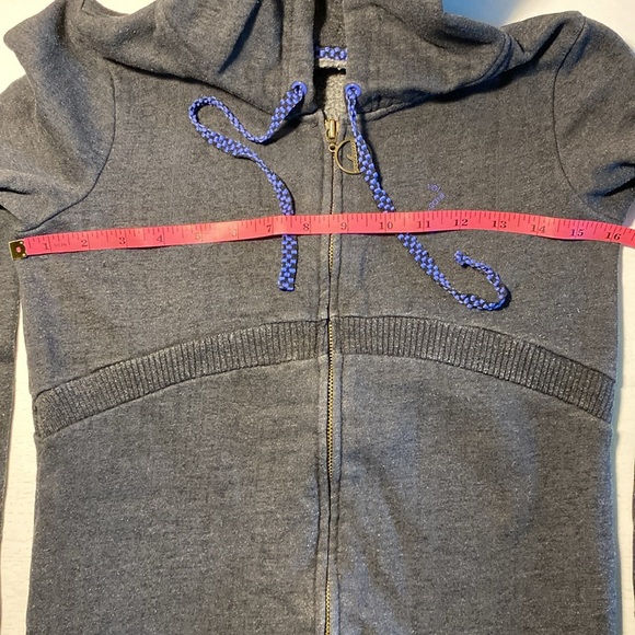 Volcom Long Hoodie - Picture 7 of 7